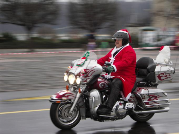 Santa_rider.jpg