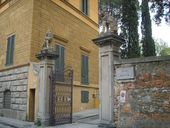 Villa_natalia_ingresso.JPG