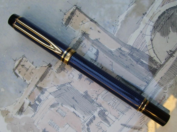 Waterman man 200 caviar blue chiusa.JPG